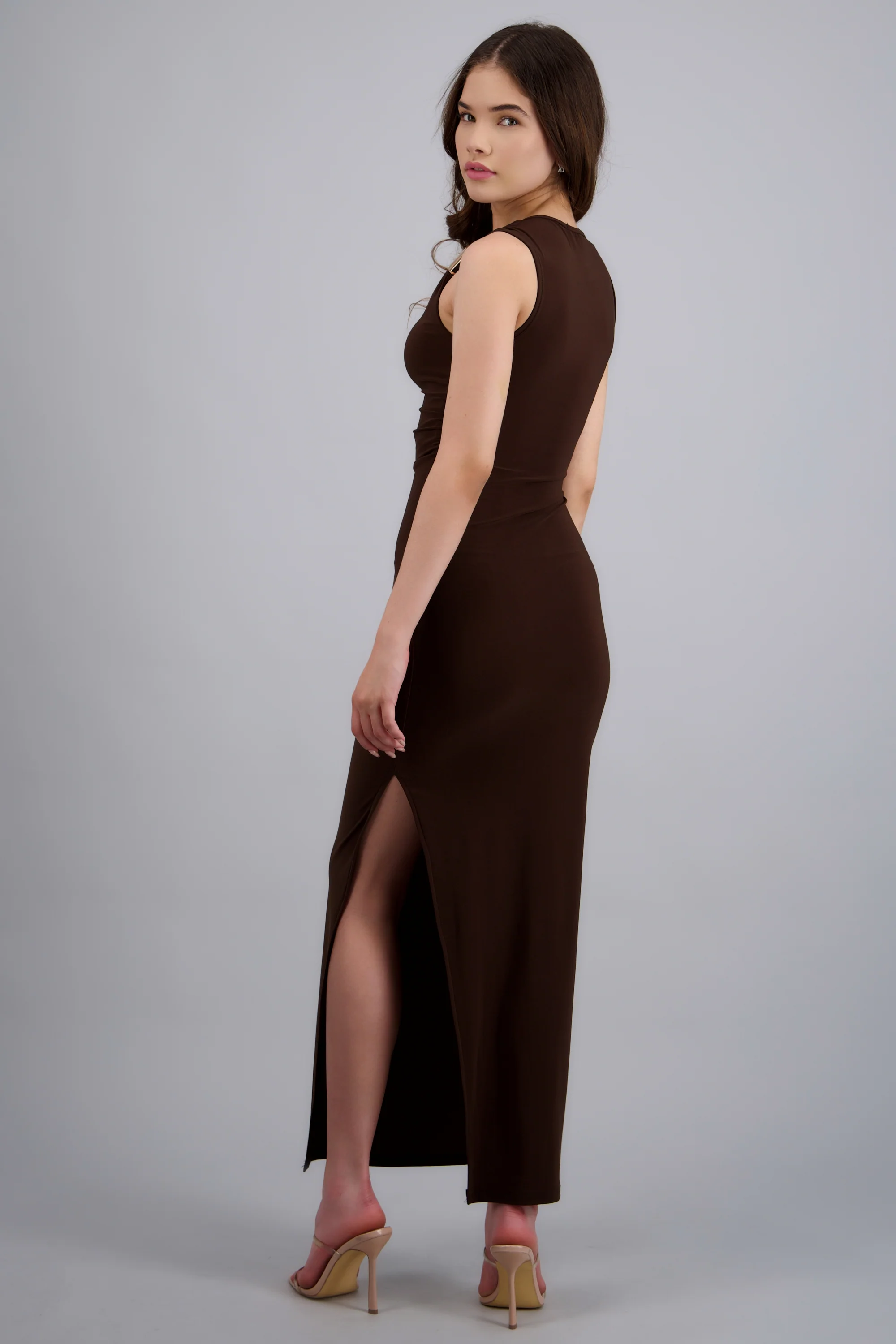 Vestido maxi detalle herraje hombro - Image 4