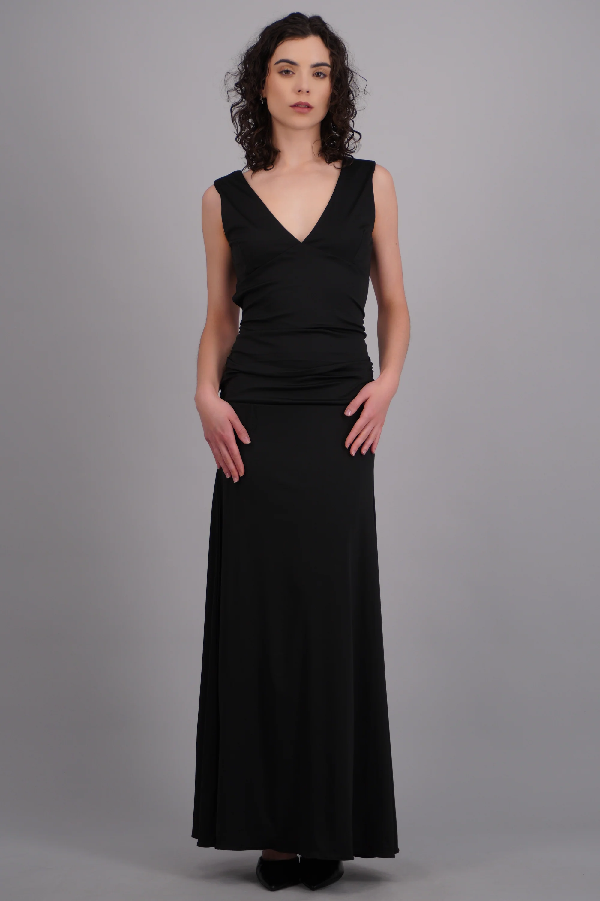 Vestido maxi escote V espalda descubierta