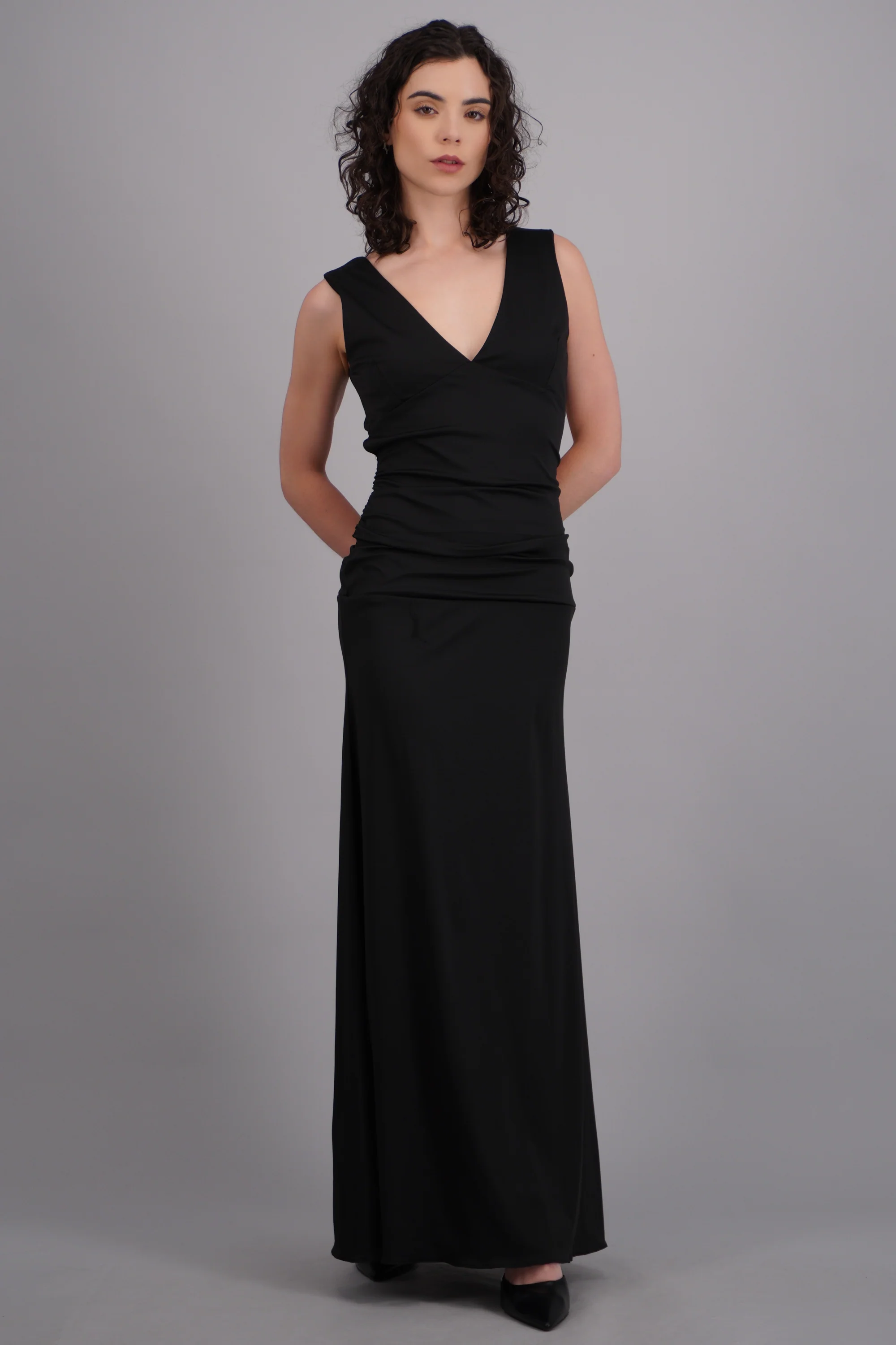 Vestido maxi escote V espalda descubierta - Image 3