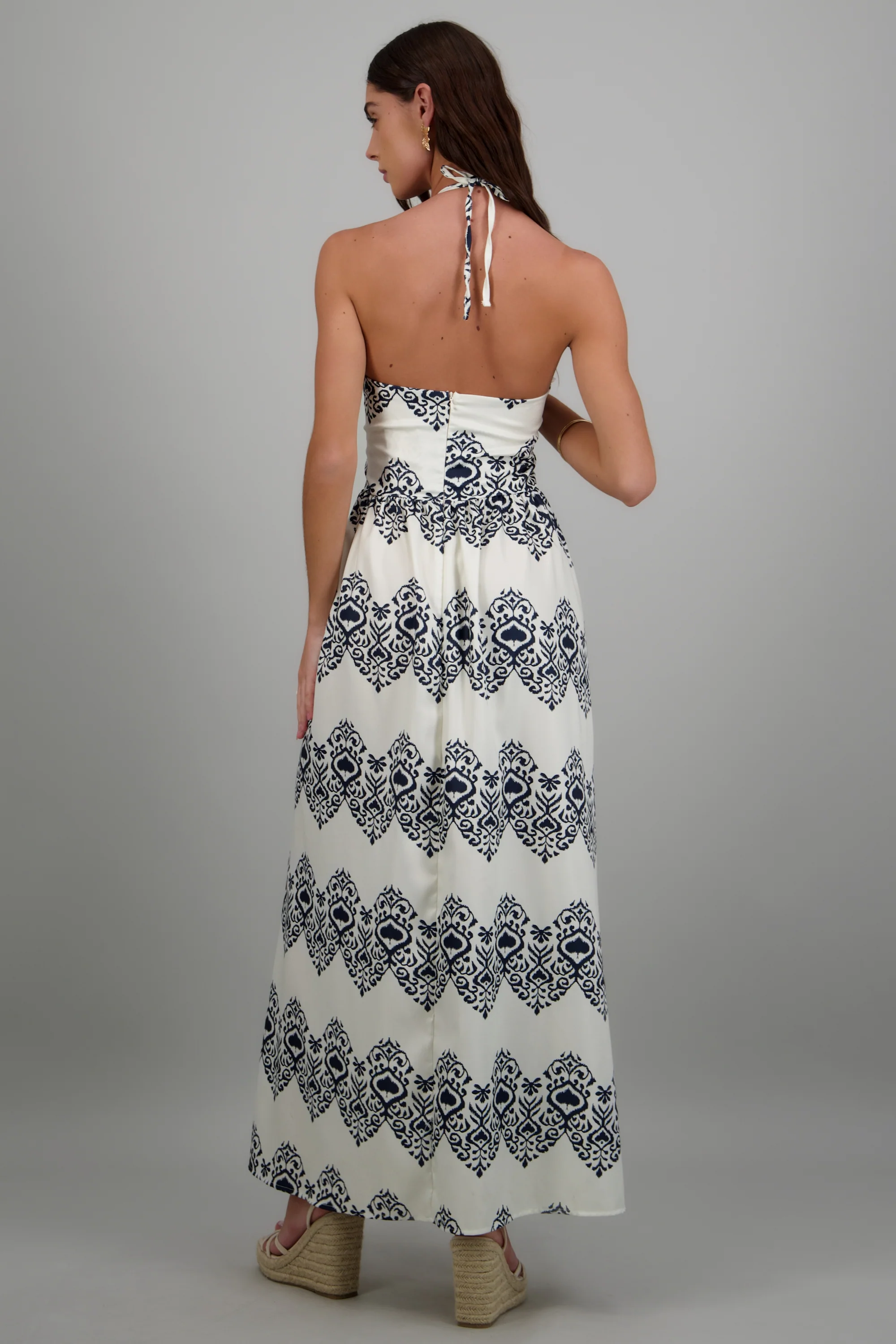 Vestido maxi estampado detalle escote - Image 4