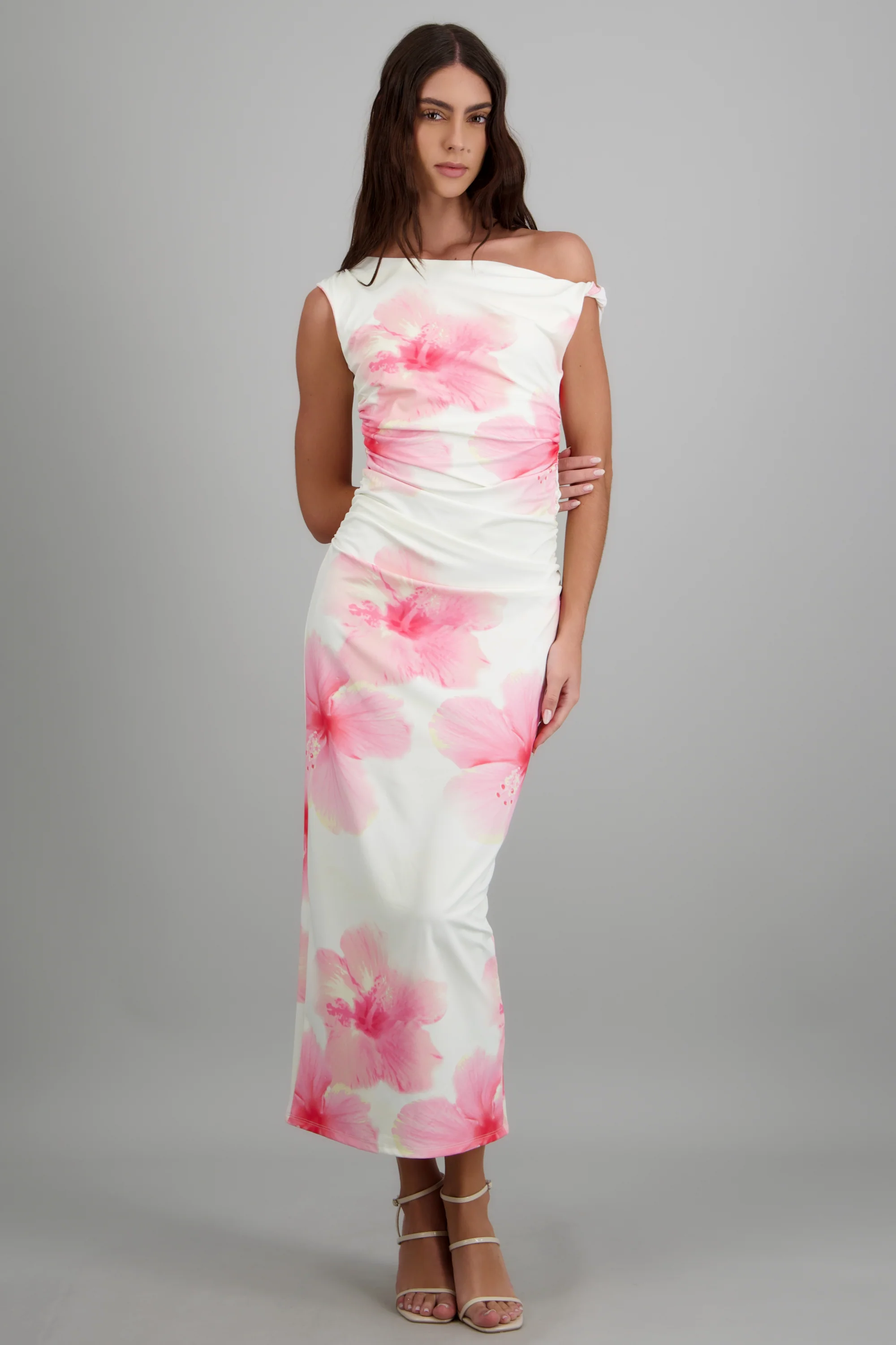 Vestido maxi flores detalle hombro