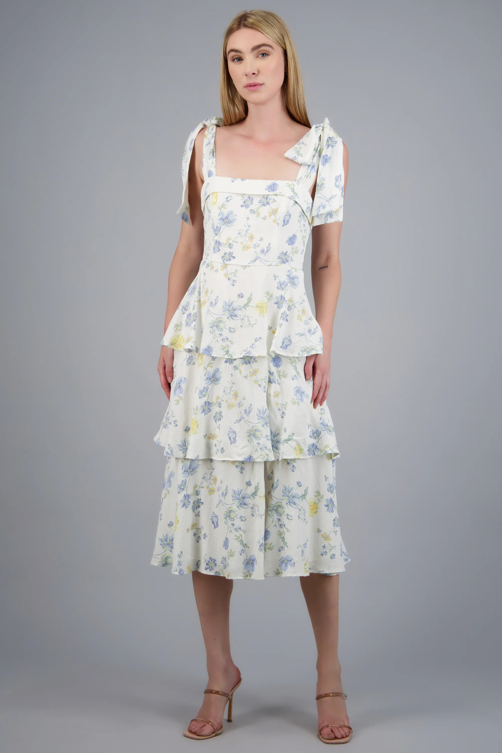 Vestido maxi flores olanes