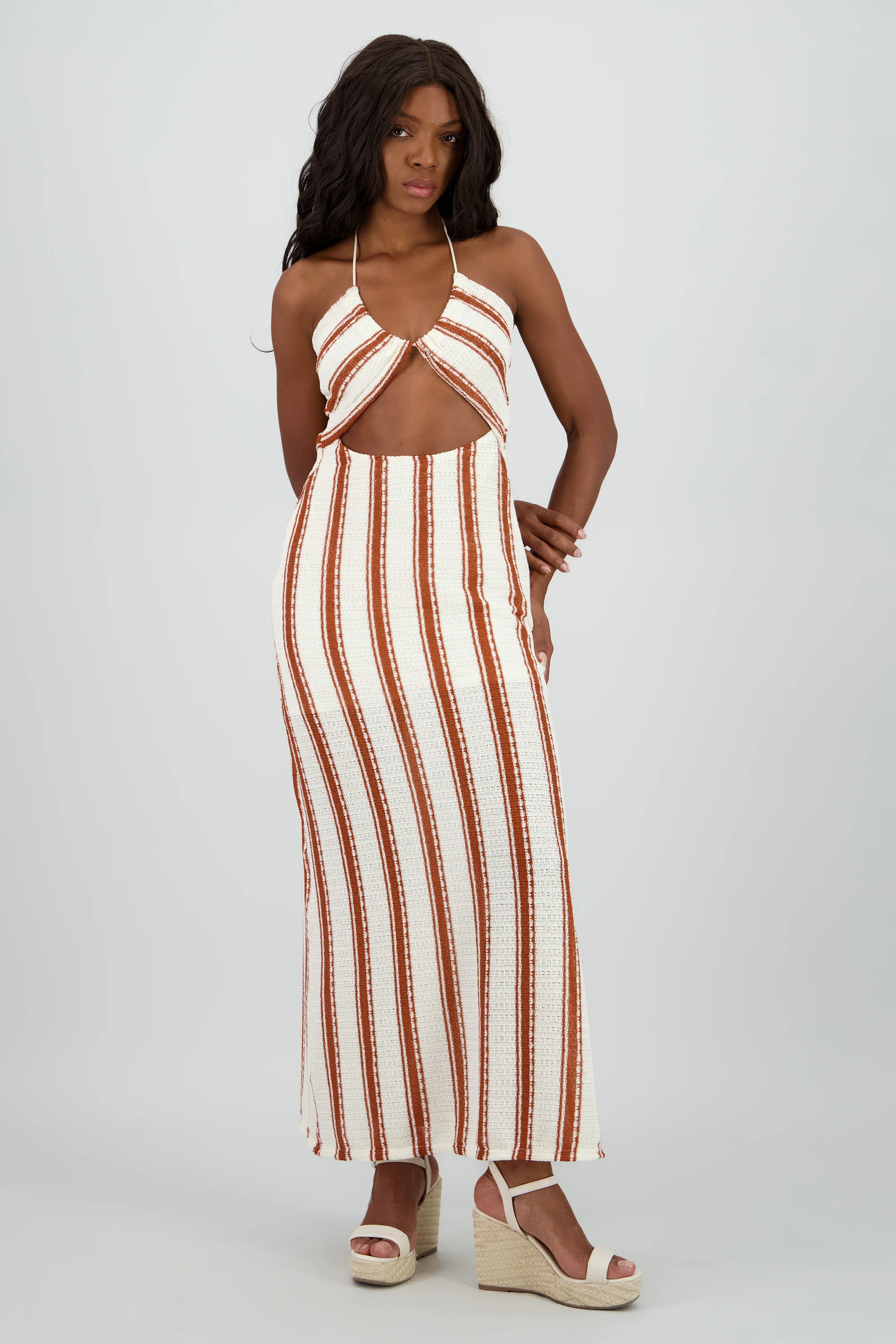 Vestido maxi halter cutout lineas - Image 2