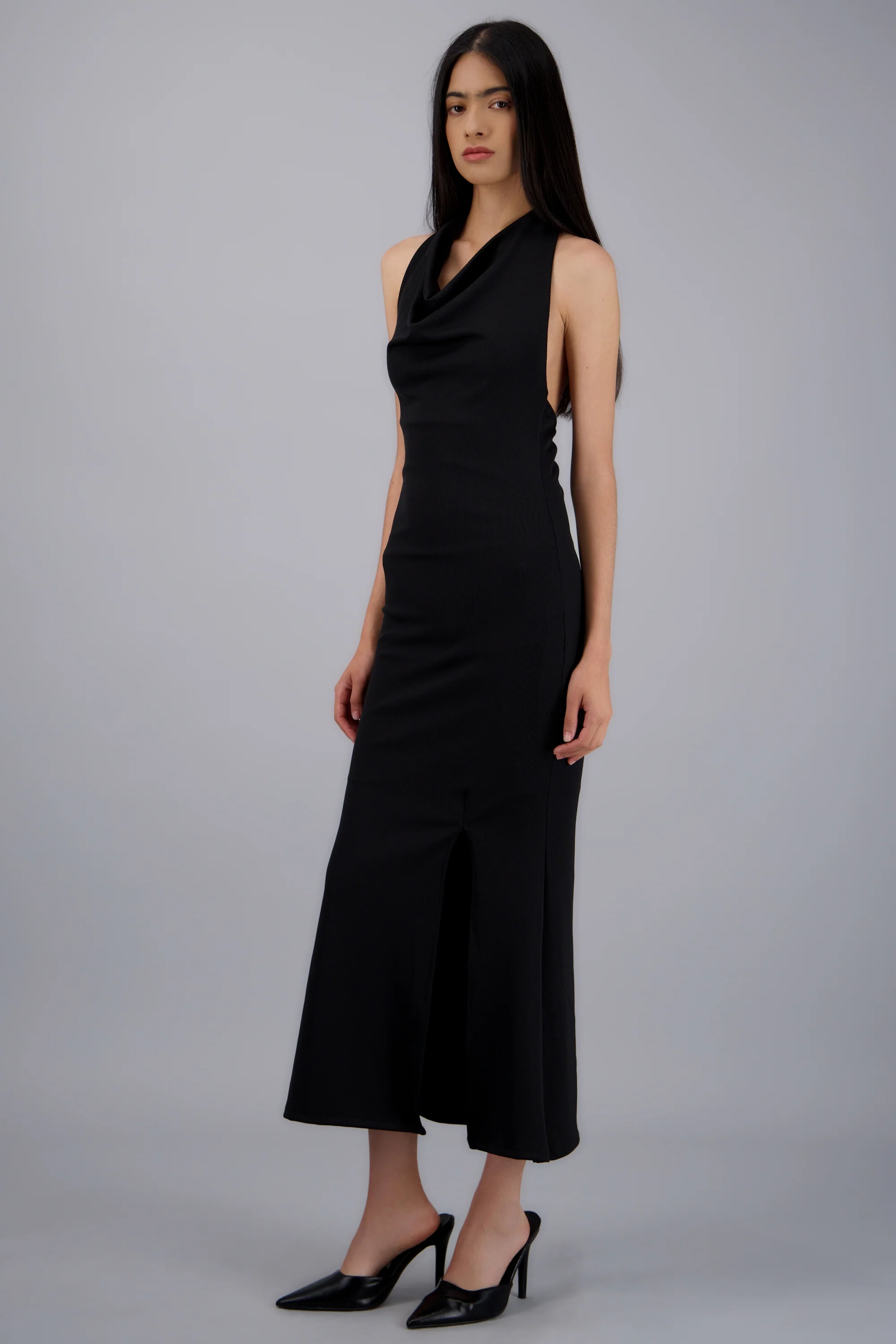 Vestido maxi halter escote cascada - Image 2
