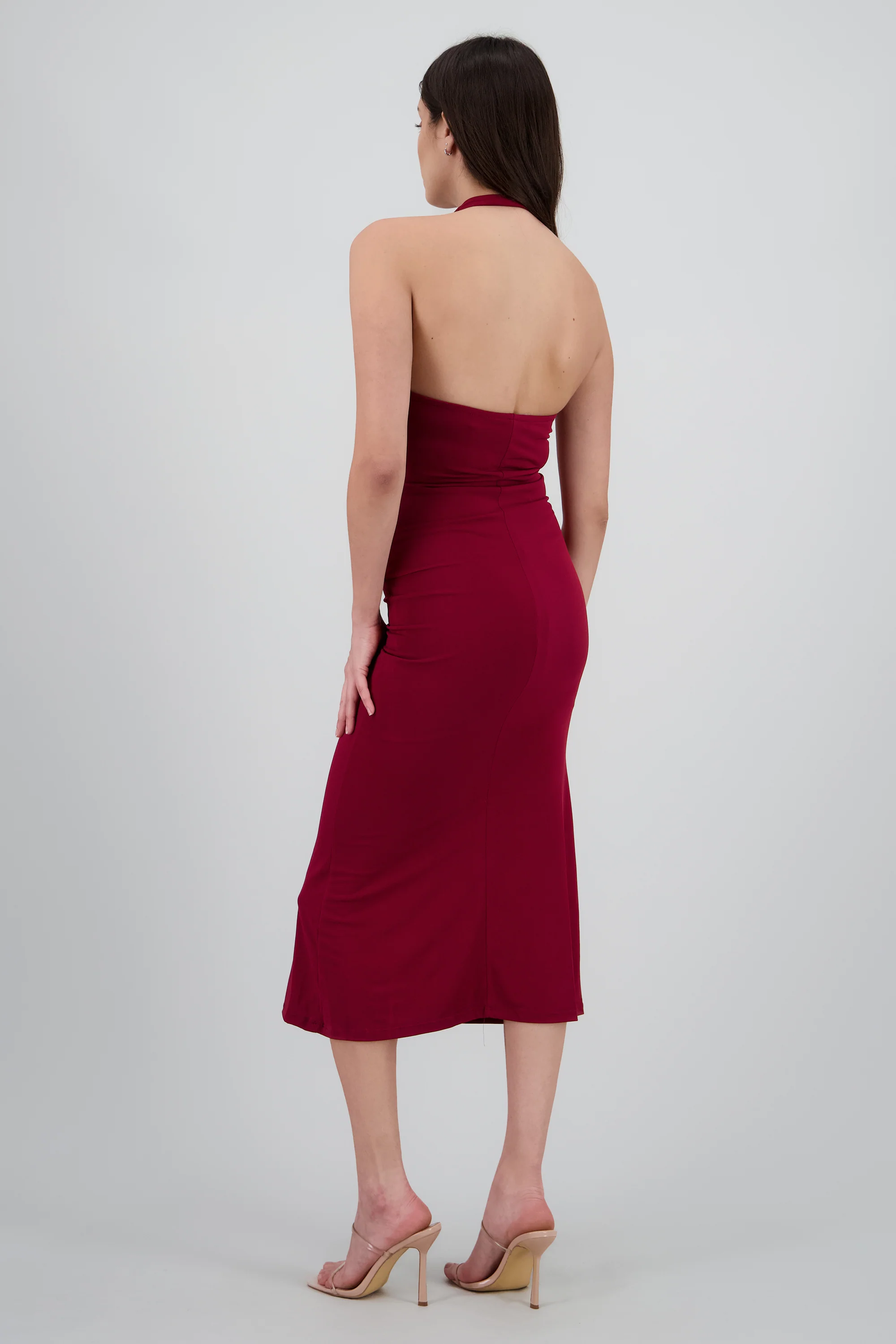 Vestido maxi halter escote columpio - Image 4