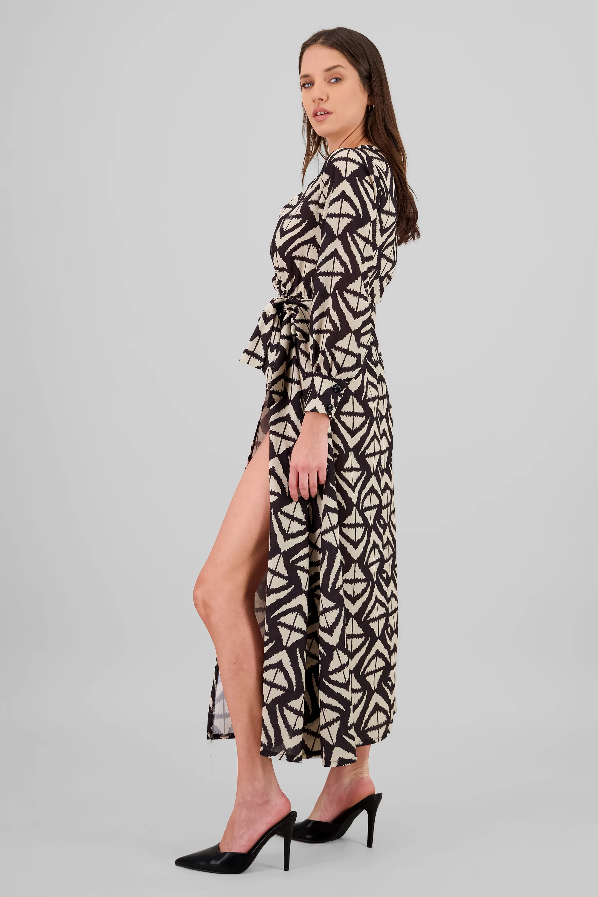 Vestido maxi manga larga estampado geometrico - Image 3