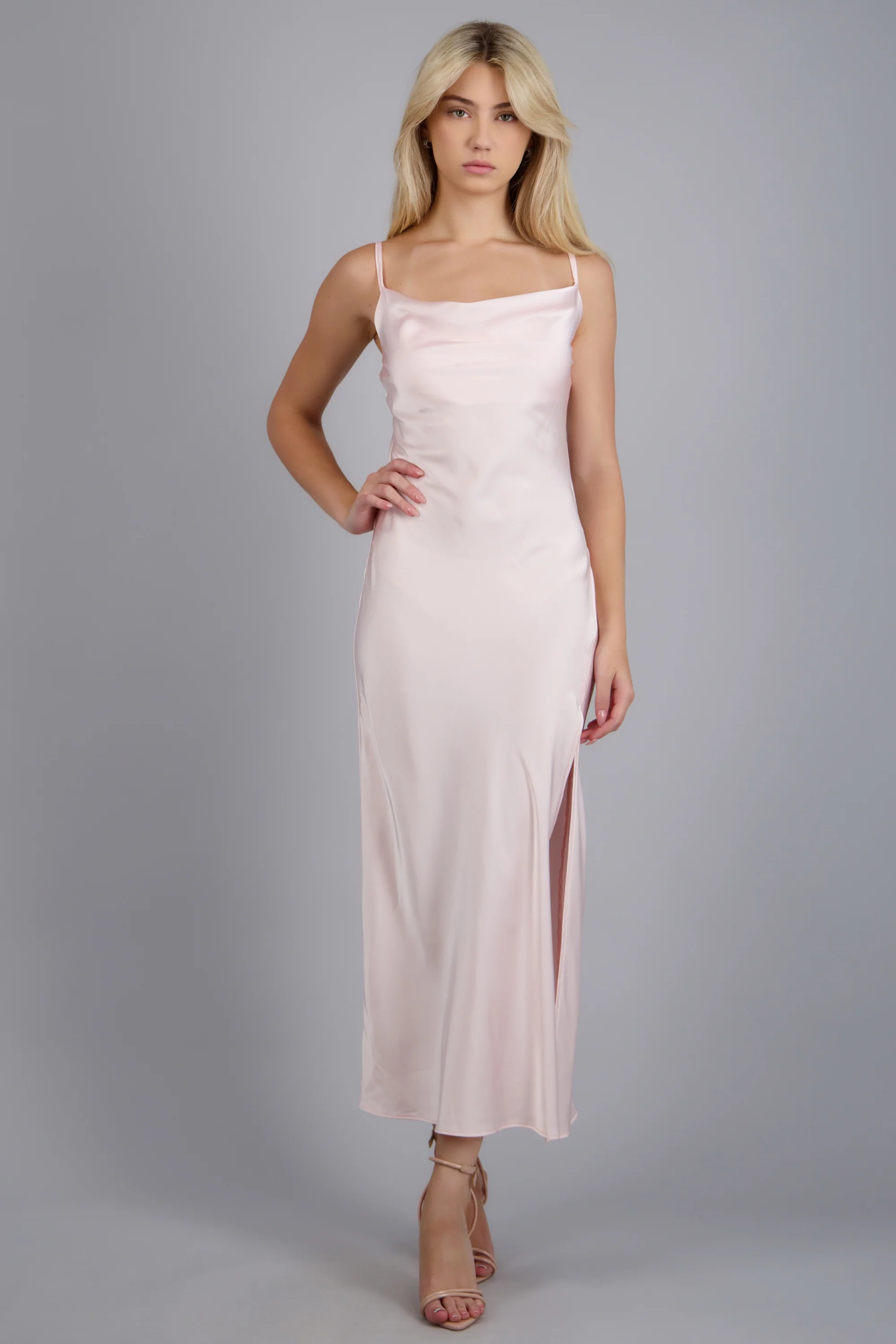 Vestido maxi satin escote columpio - Image 3