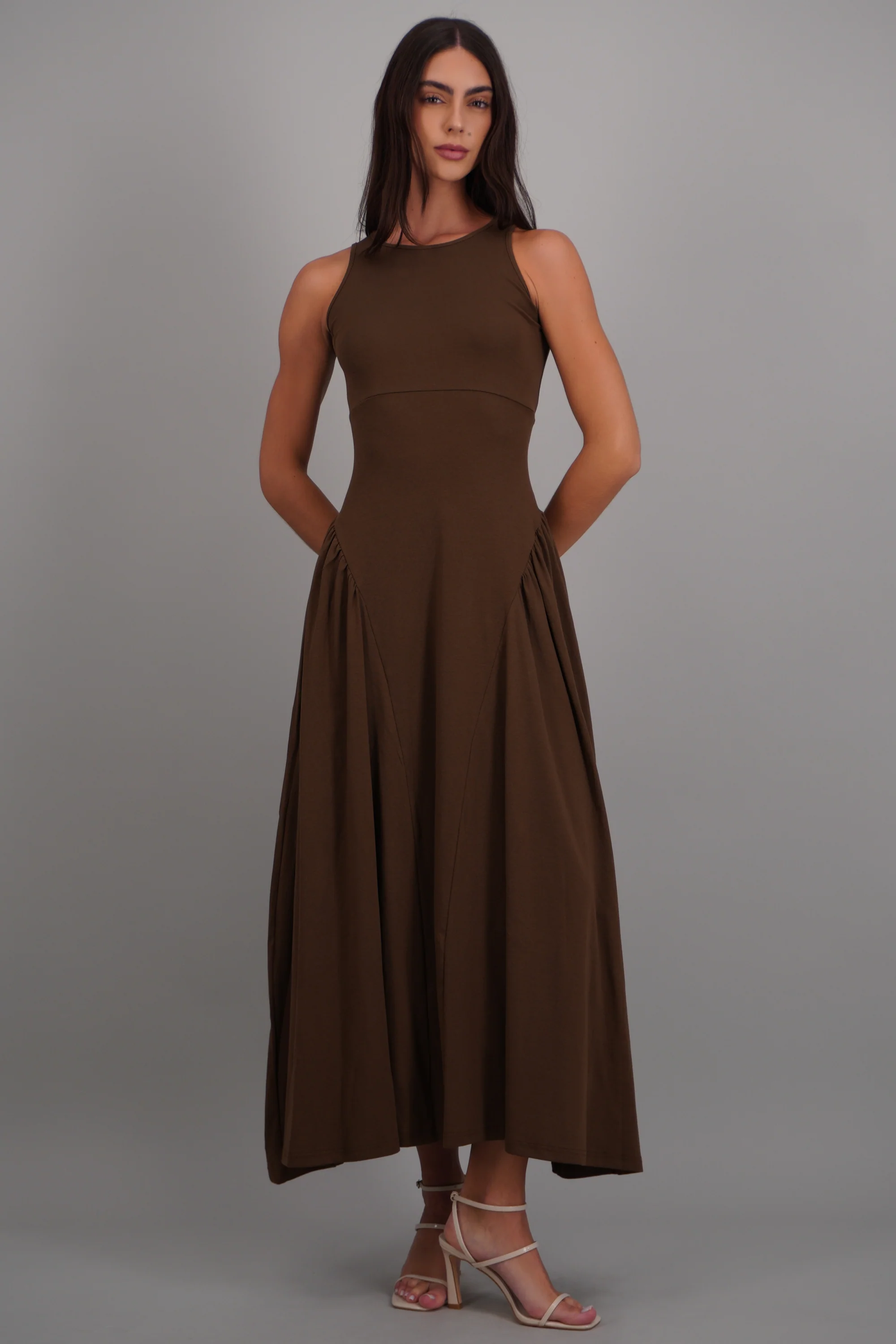Vestido maxi son mangas cuello redondo - Image 3