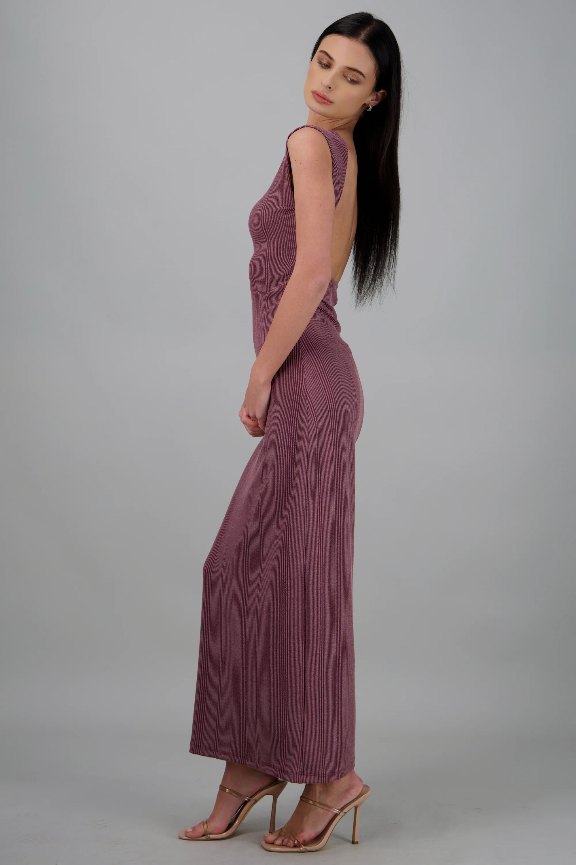 Vestido maxi textura escote espalda - Image 4