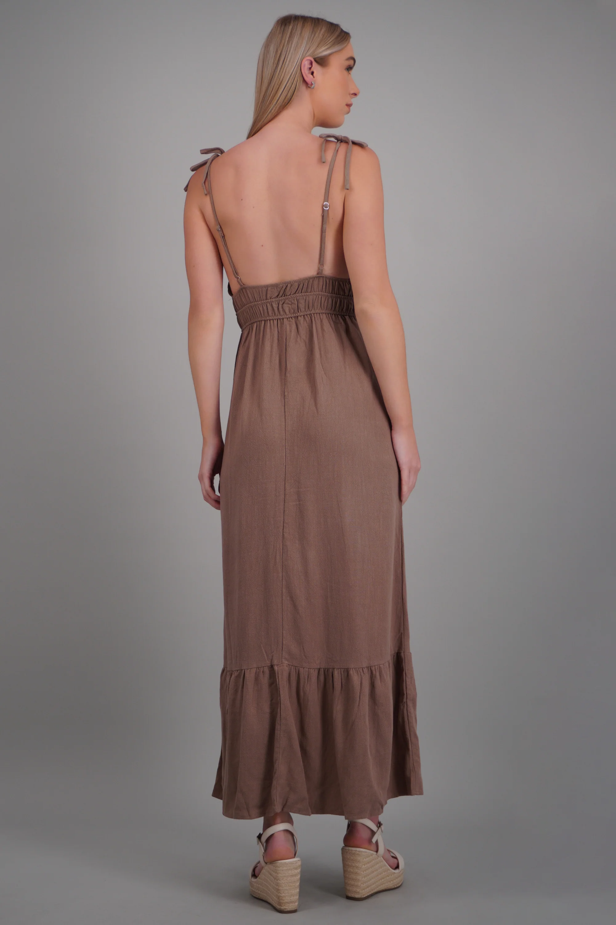 Vestido maxi tirantes detalle smock - Image 4