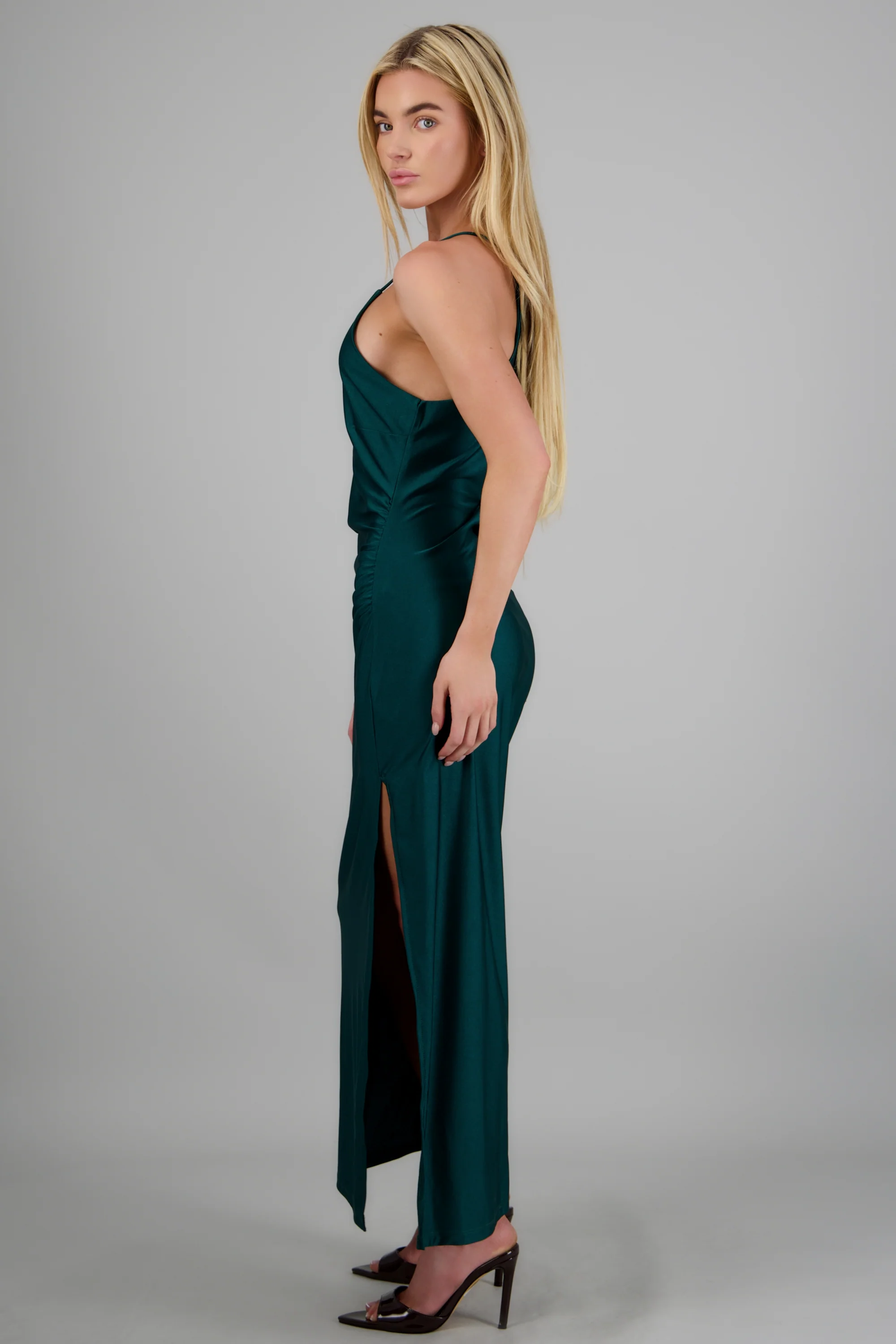 Vestido midi abertura detalle frunce - Image 3