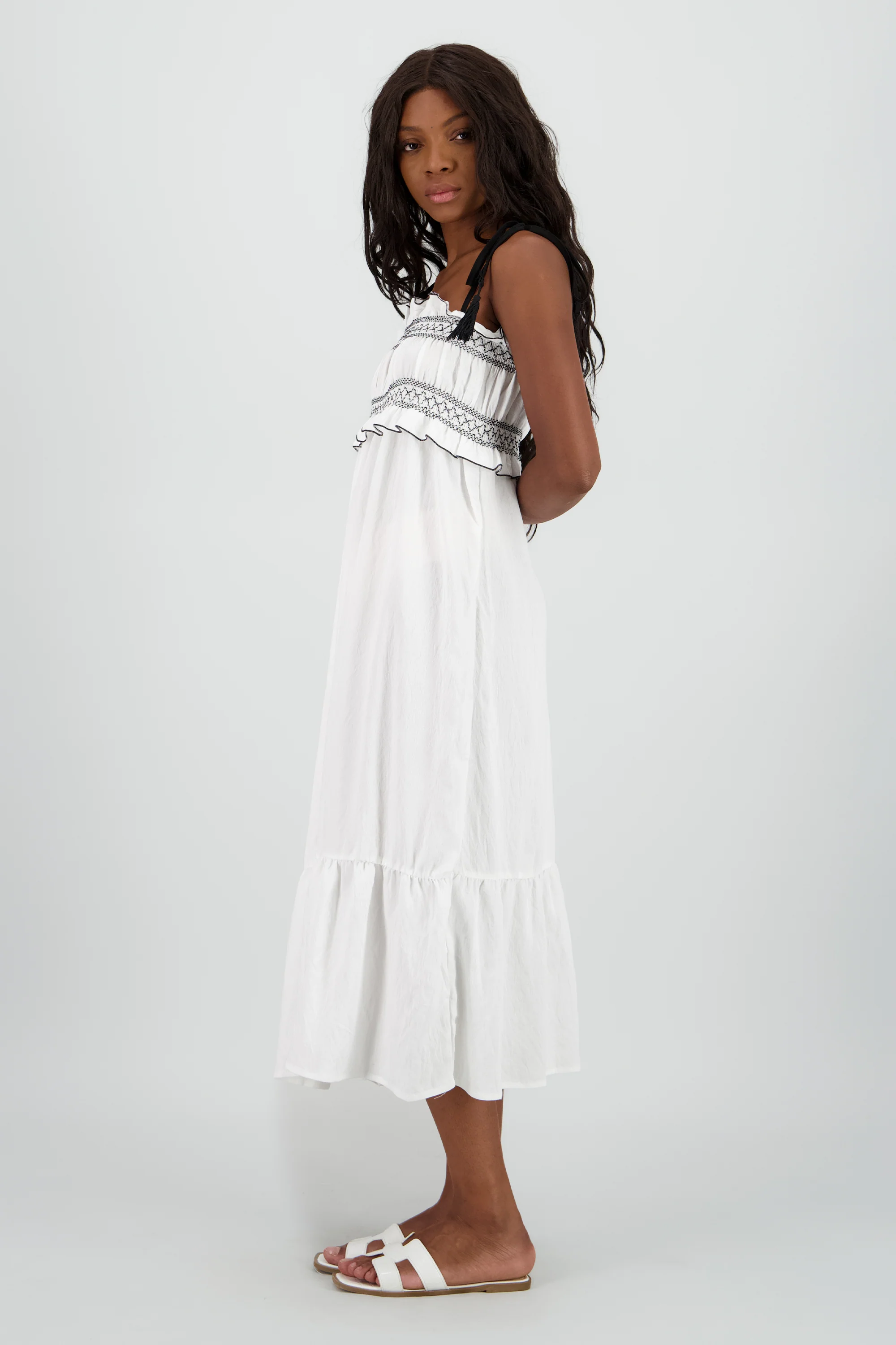 Vestido midi detalle bordado - Image 3