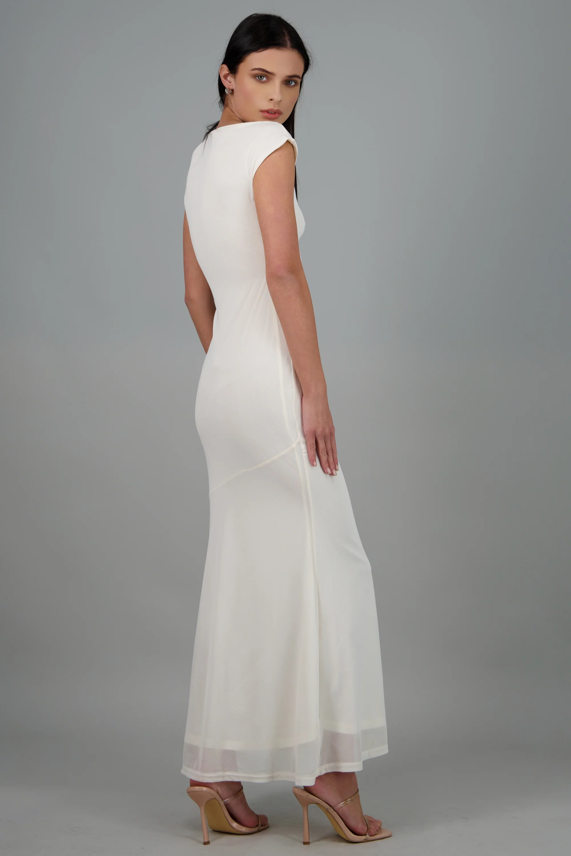 Vestido midi detalle hombro estrella - Image 4