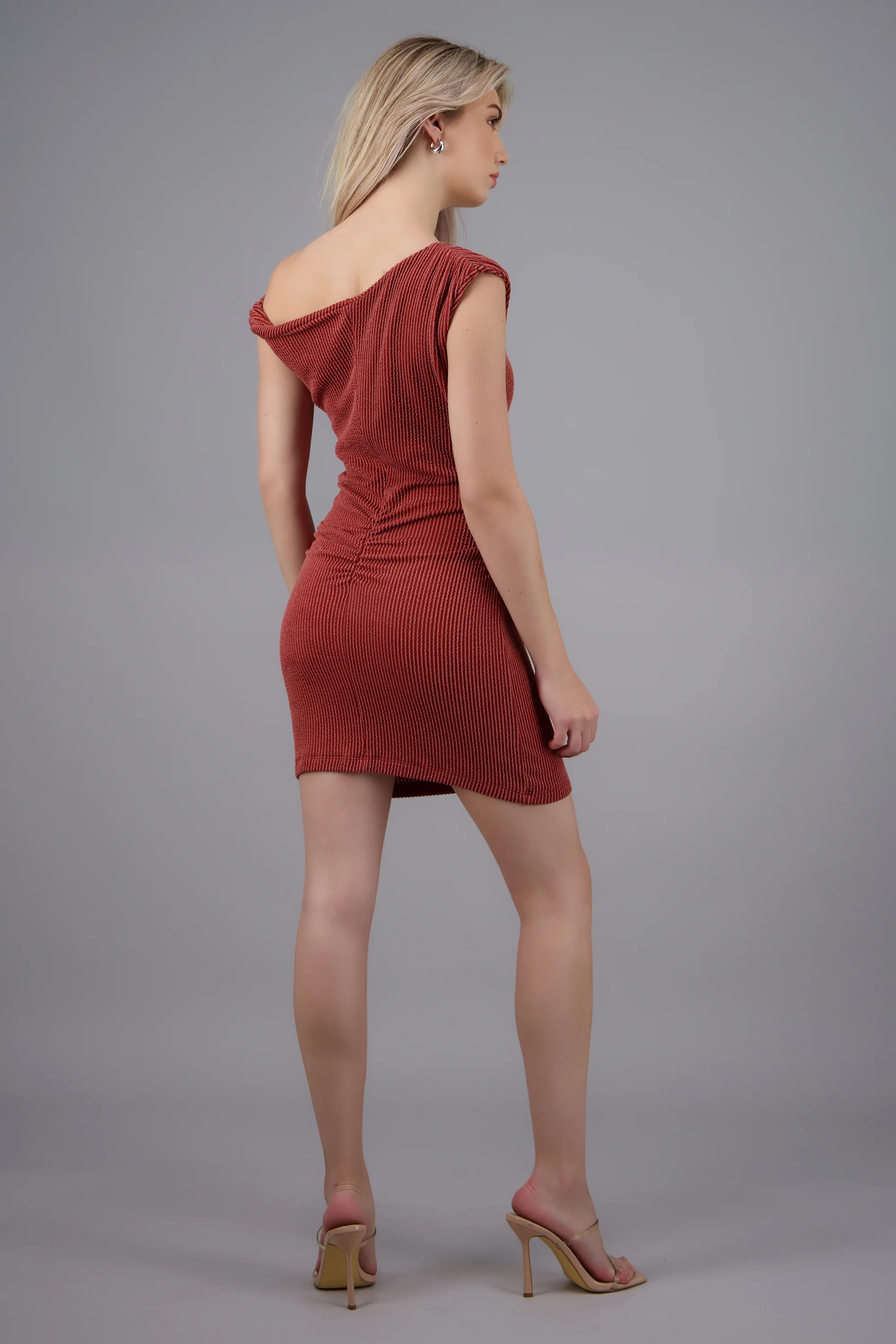 Vestido midi detalle tirante - Image 4