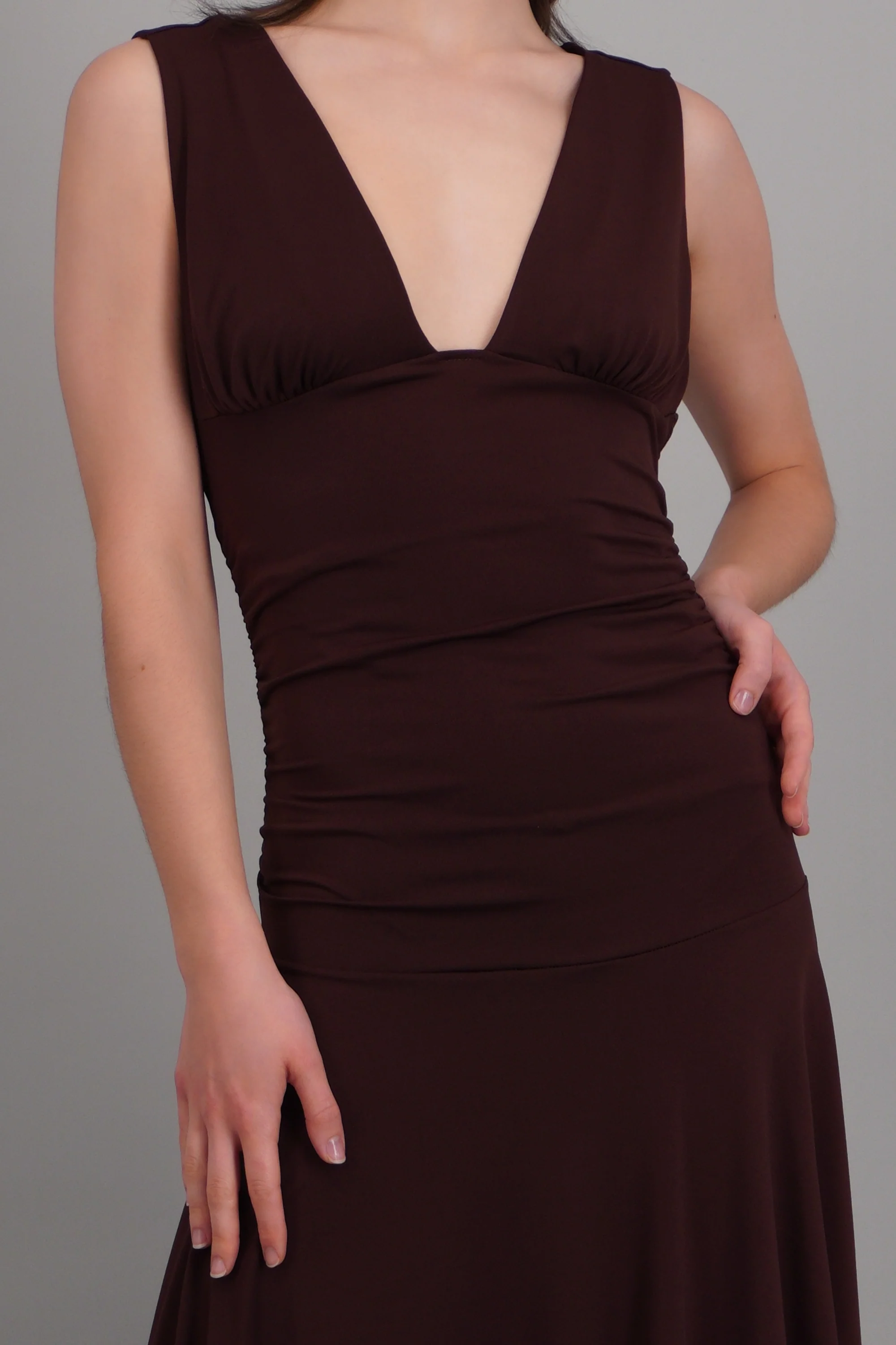 Vestido midi escote V drop waisted - Image 6