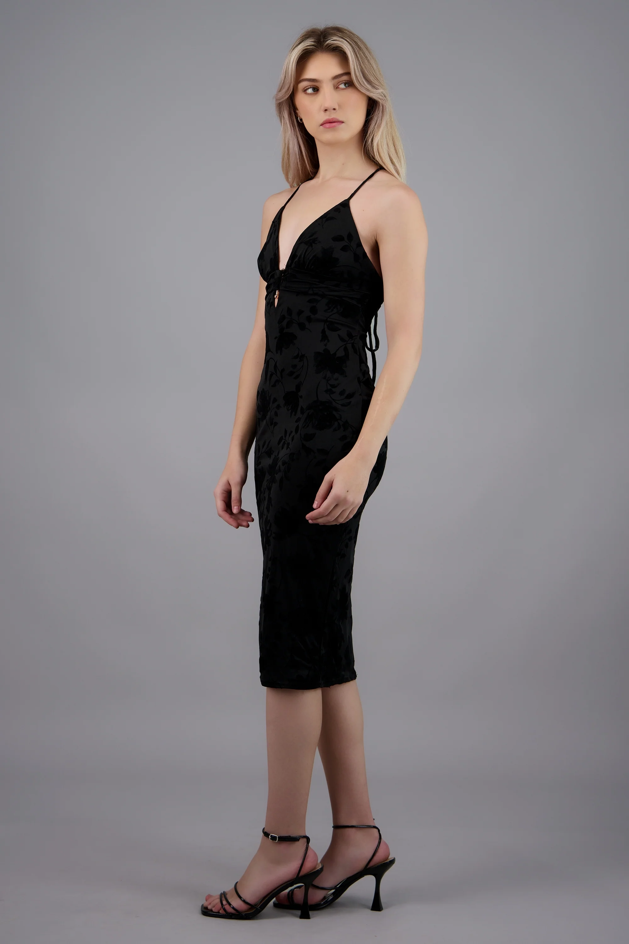 VESTIDO MIDI FLOCK DETALLE ESCOTE - Image 3