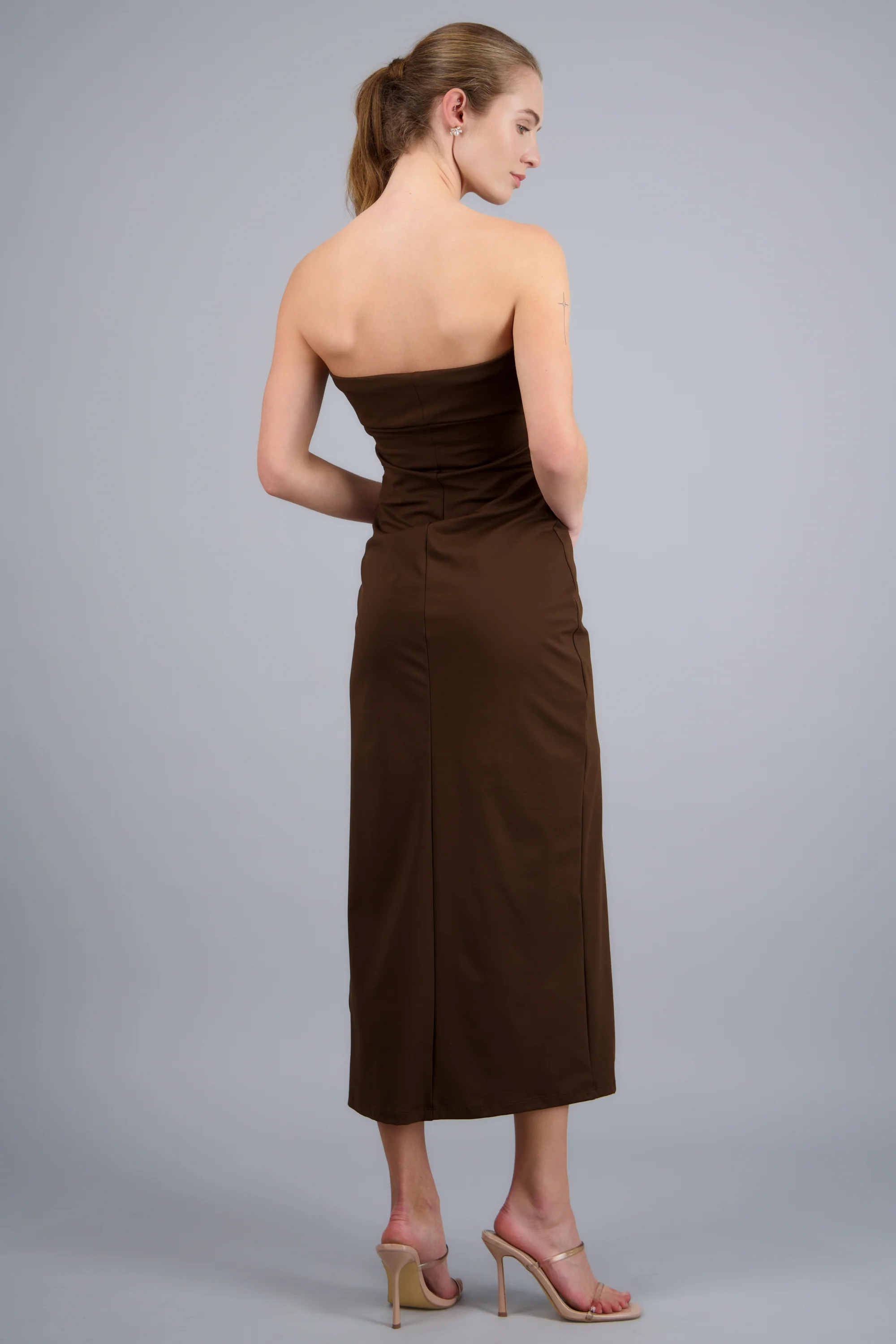 Vestido midi liso strapless - Image 4