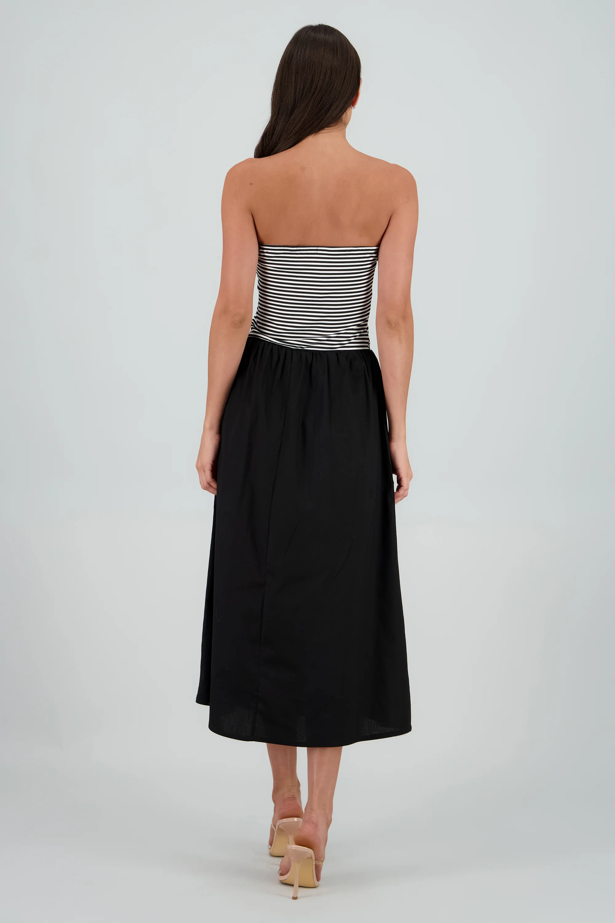 Vestido midi strapless detalle burbuja - Image 4