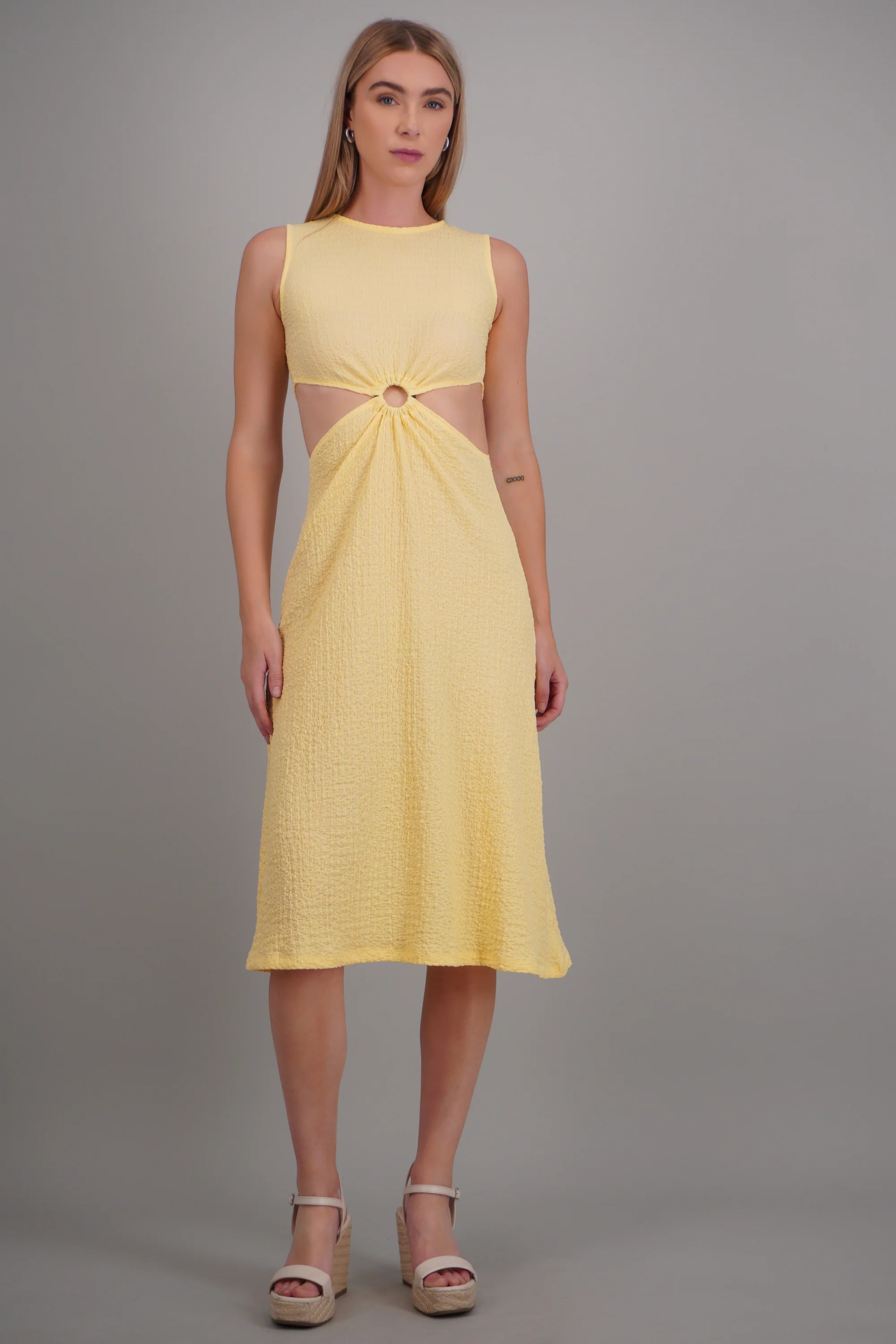 Vestido midi textura aro