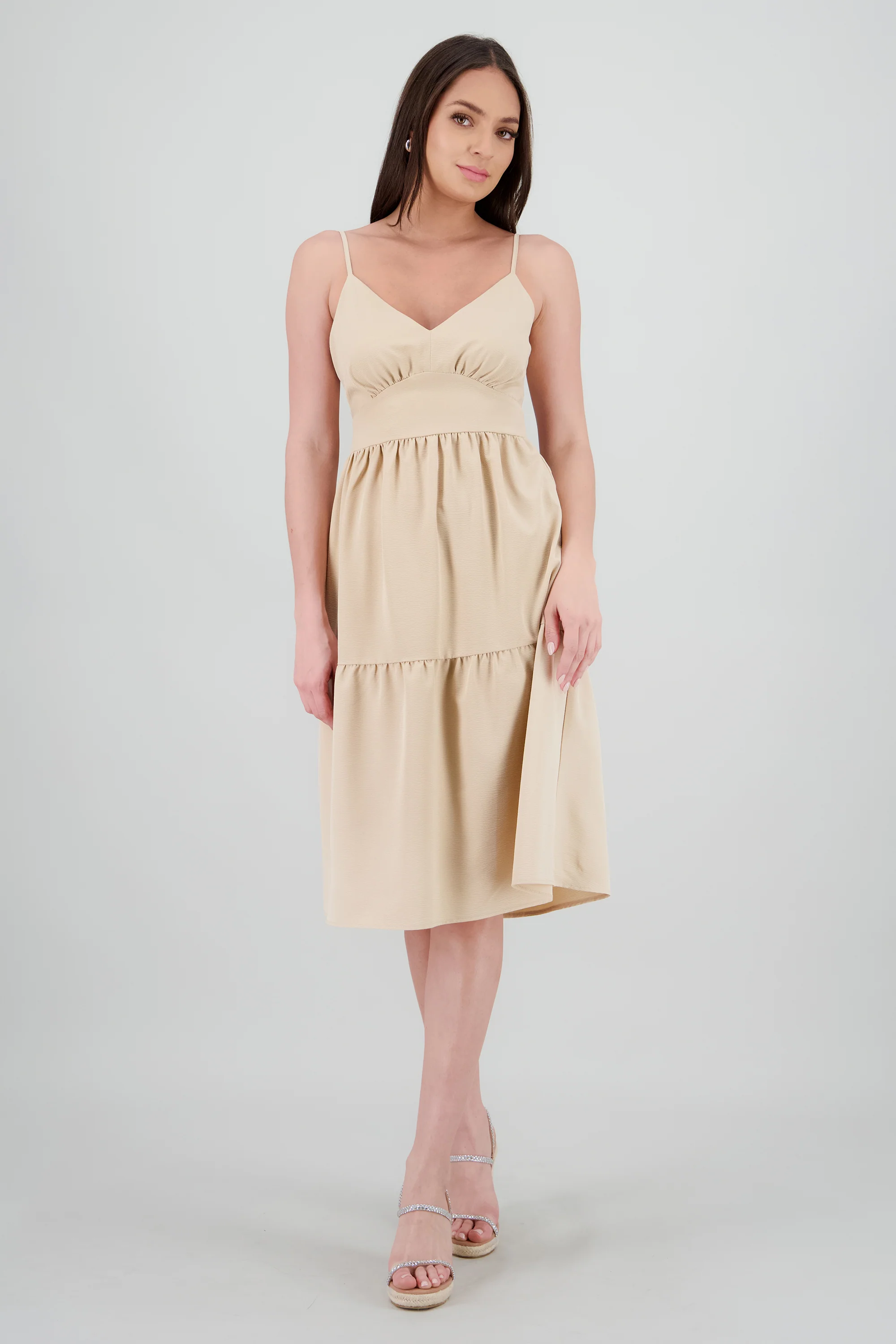 Vestido midi tirante olanes