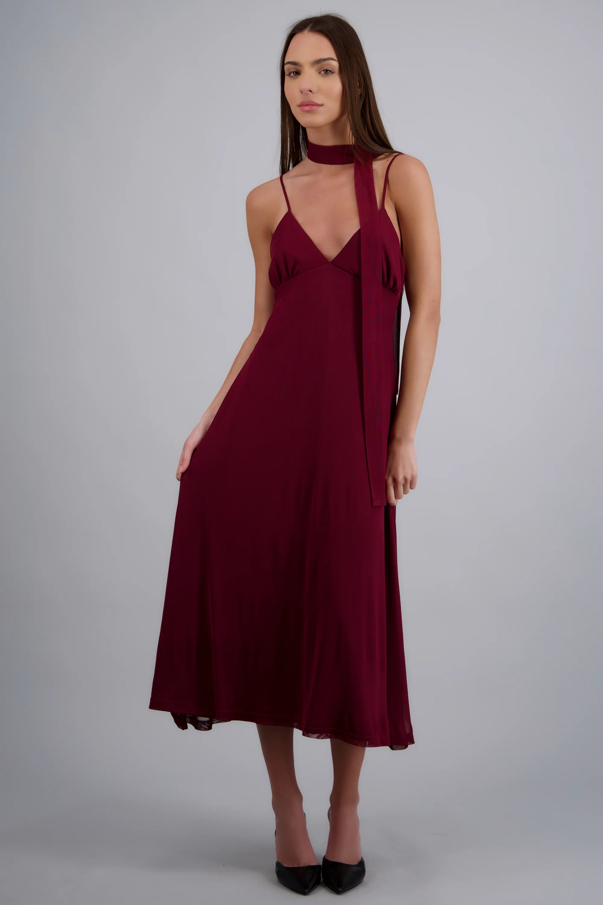 Vestido midi tirantes mesh con bufanda