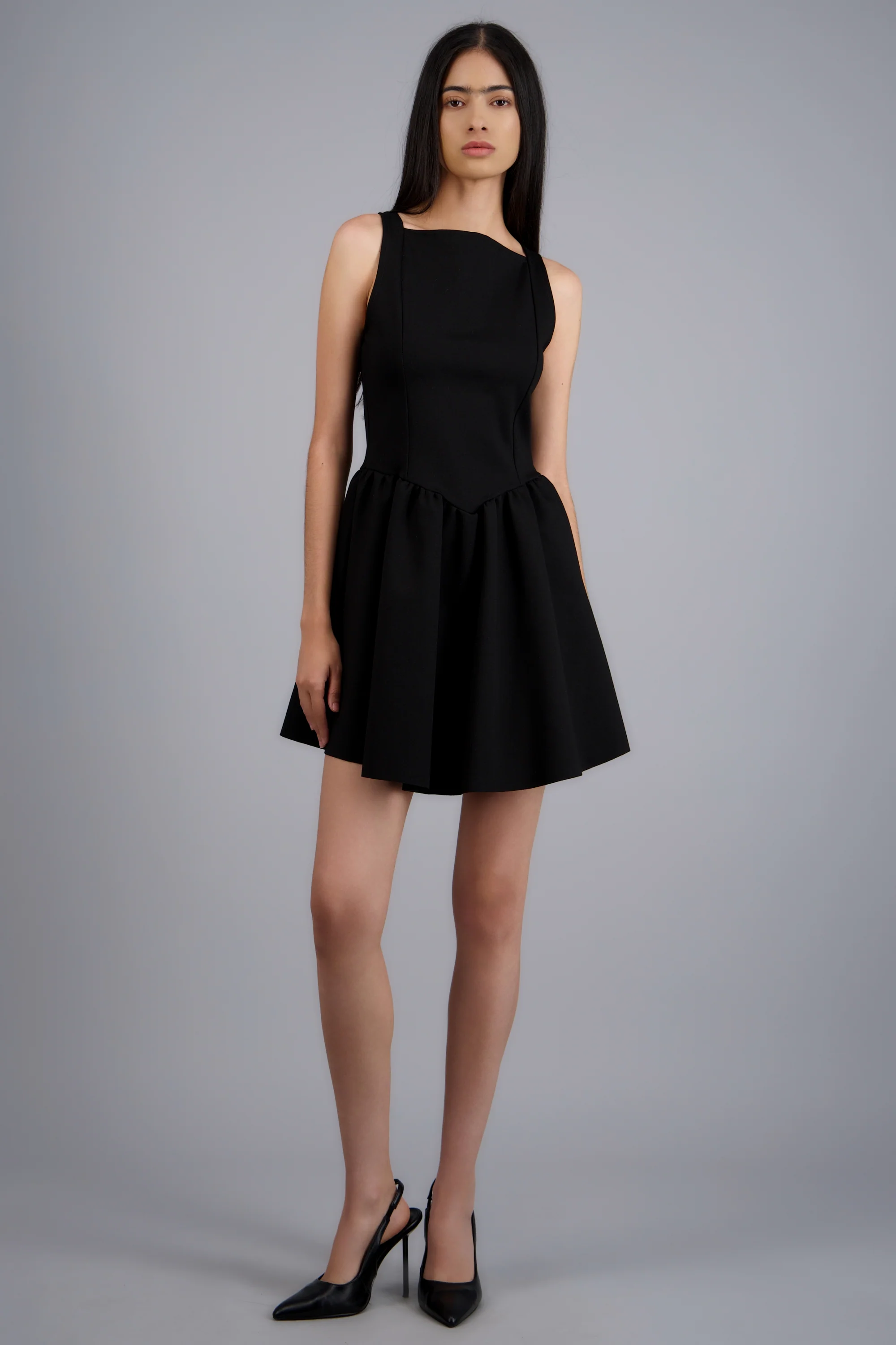 Vestido mini cortes detalle peplum - Image 3
