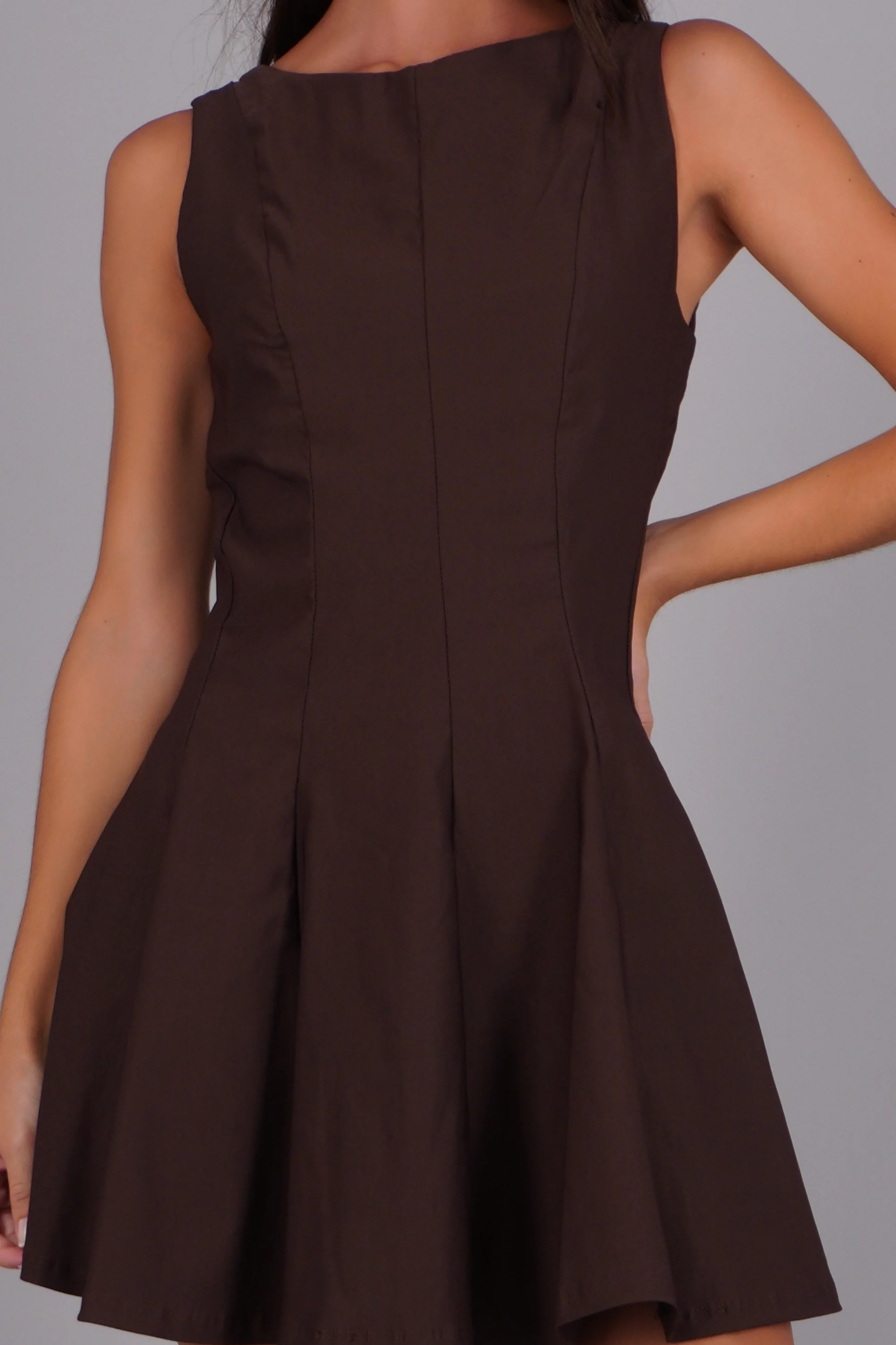 Vestido mini escote recto cortes - Image 5