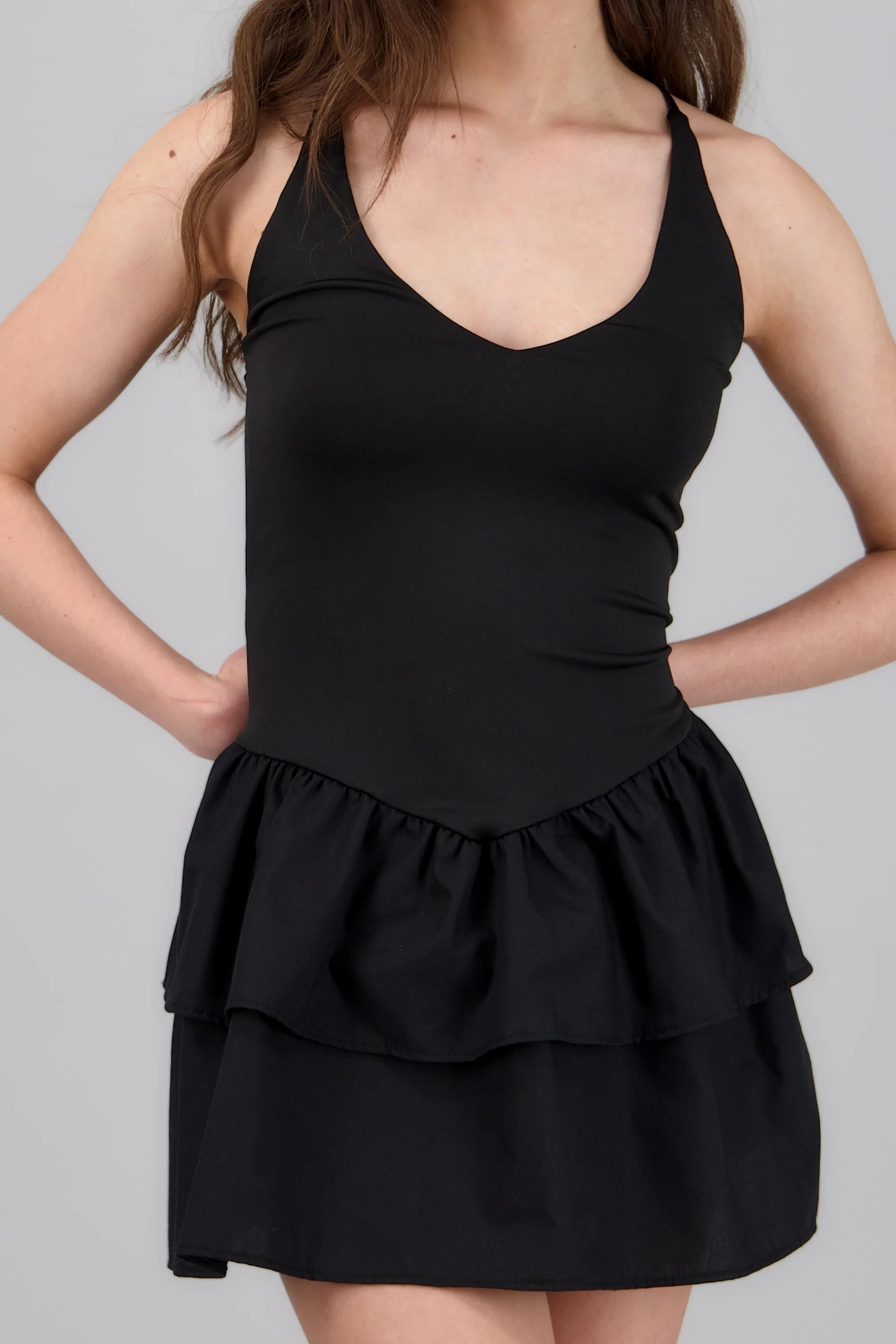 Vestido mini escote v detalle olanes - Image 5