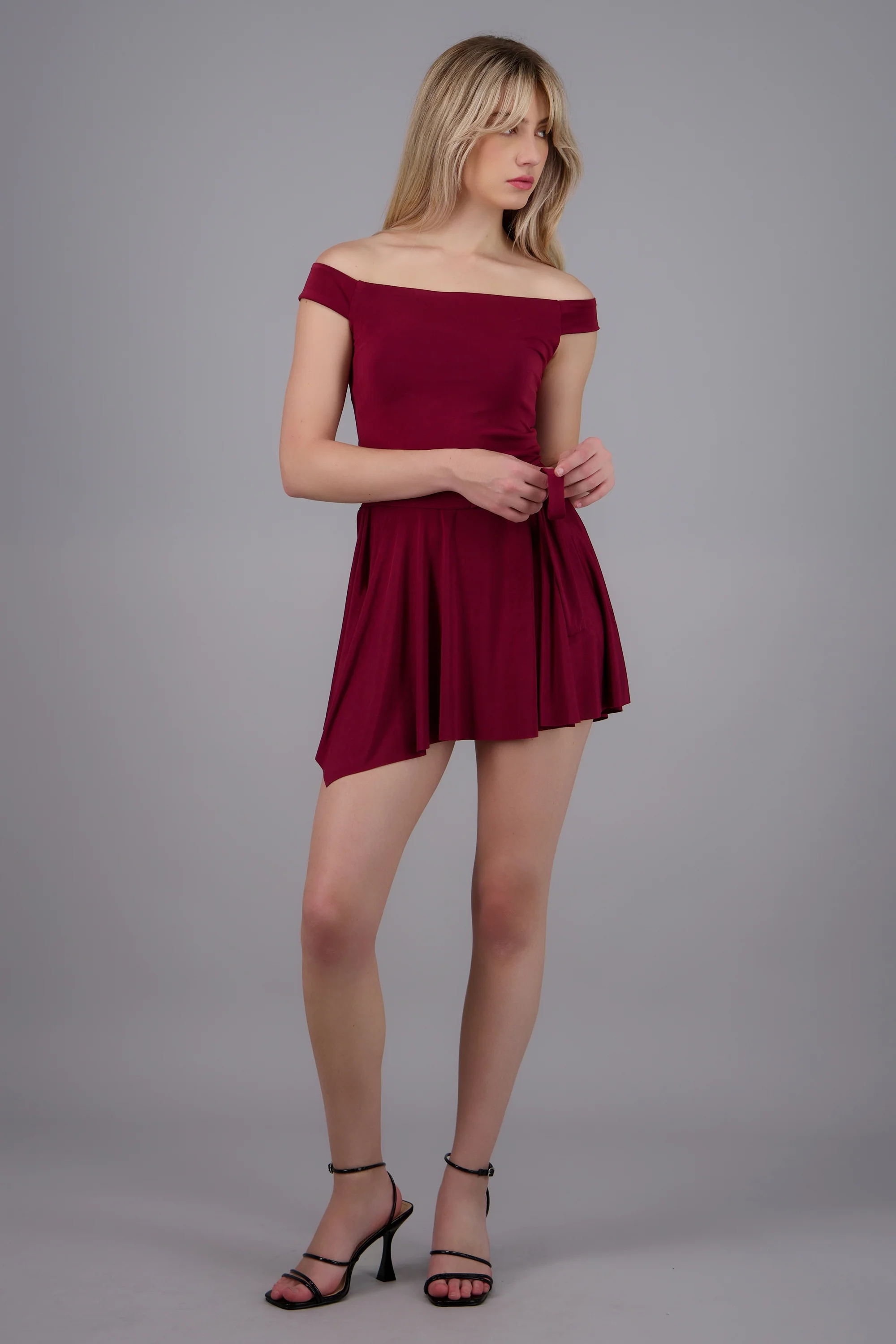 Vestido mini off shoulder detalle hebilla - Image 2