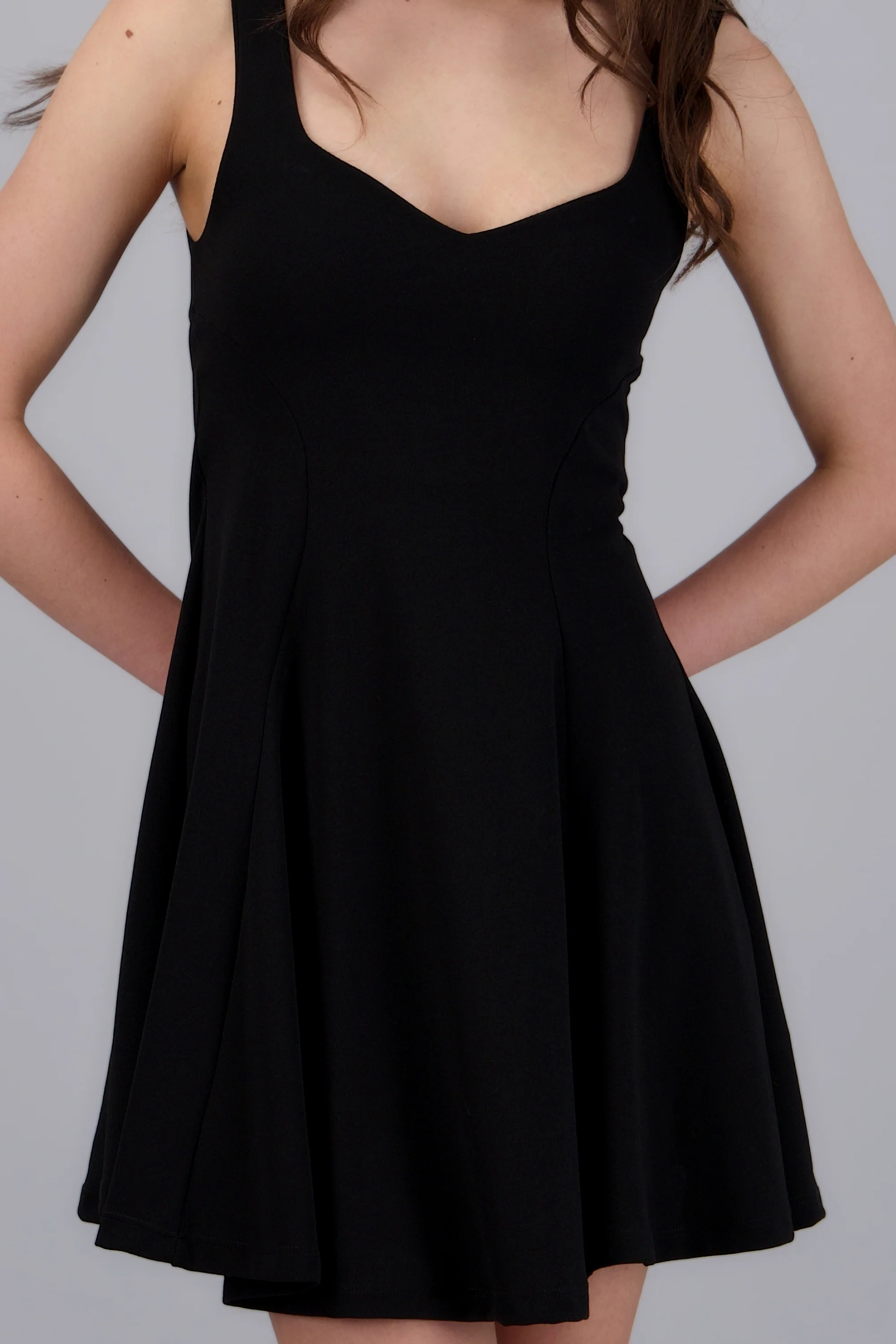 Vestido mini tirantes escote corazon - Image 5