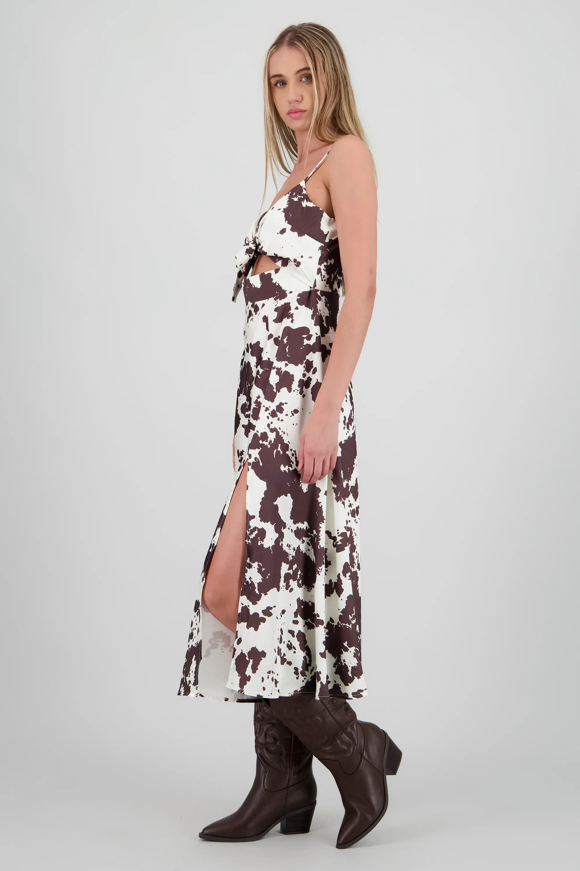 Vestido satin escote nudo estampado vaca - Image 3