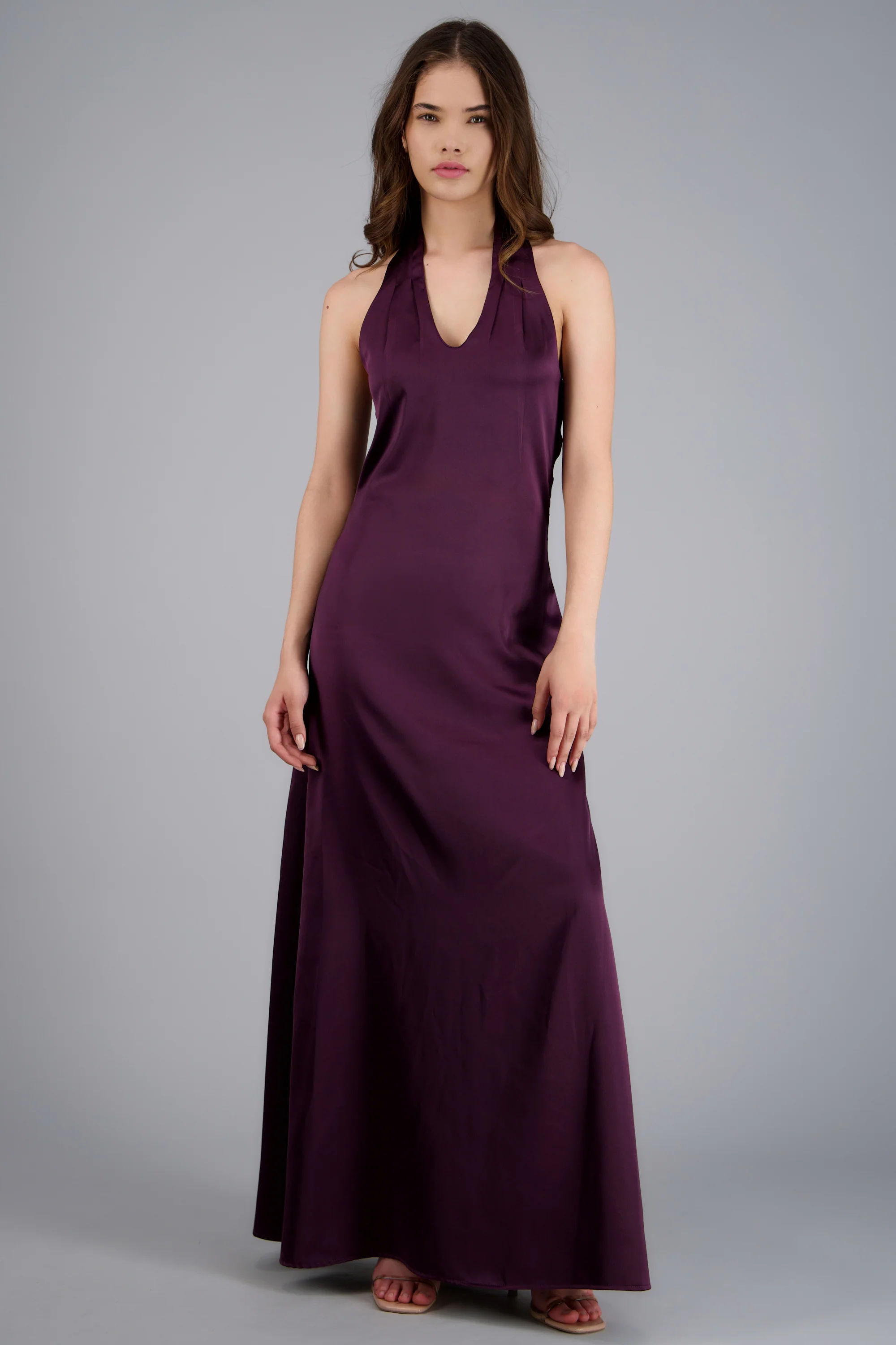 Vestido satin maxi escote halter