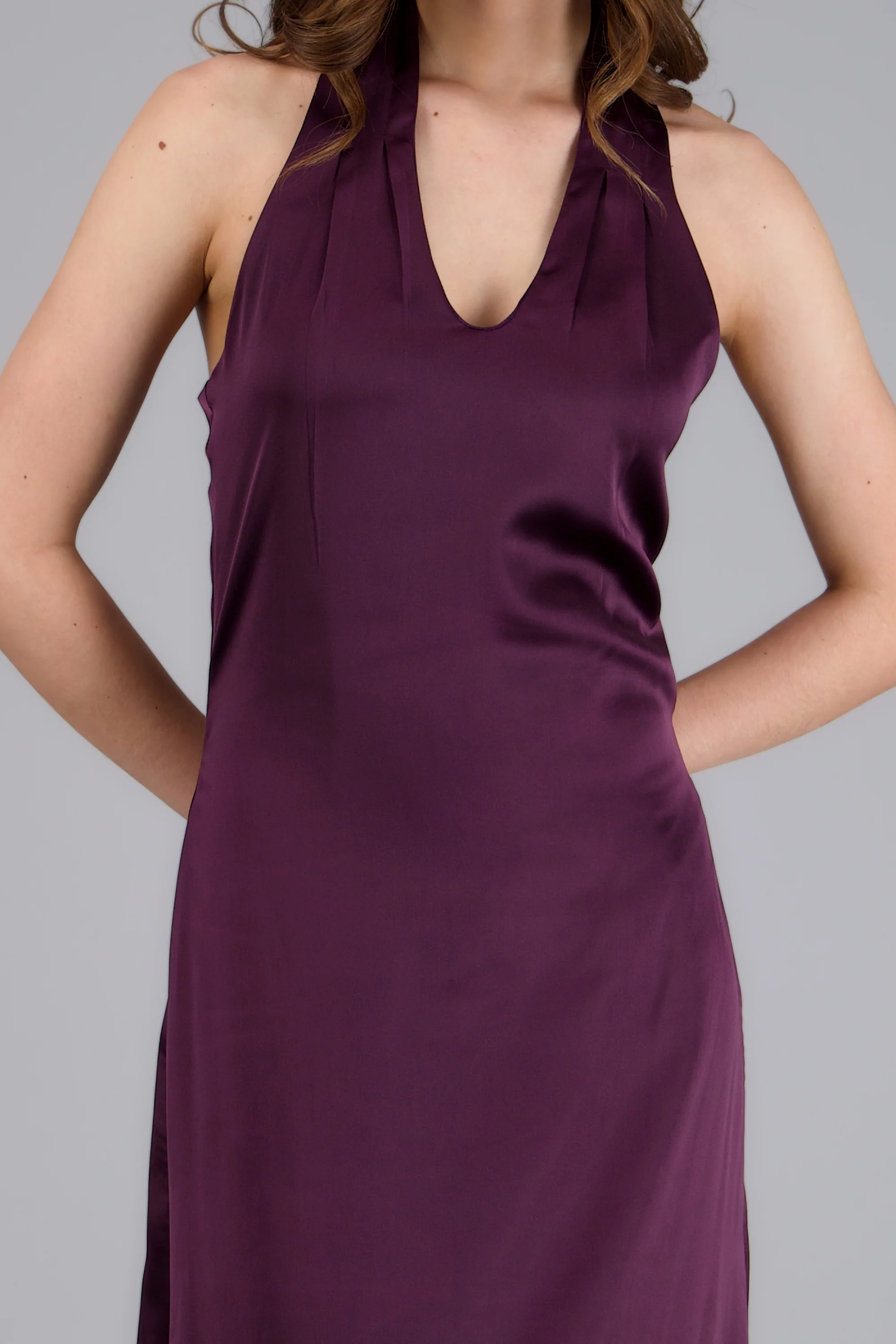 Vestido satin maxi escote halter - Image 5