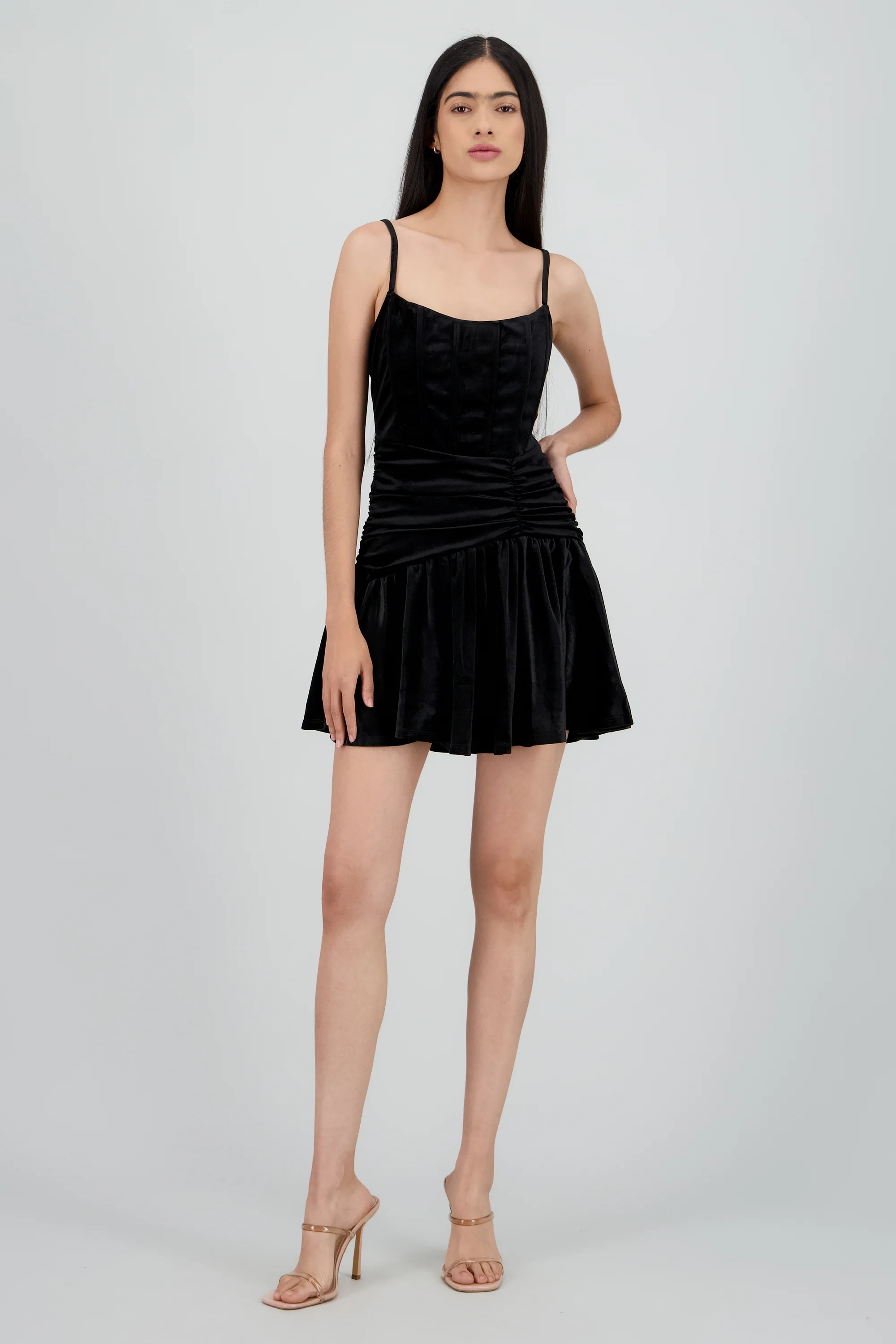 Vestido velvet detalle frunce tirantes