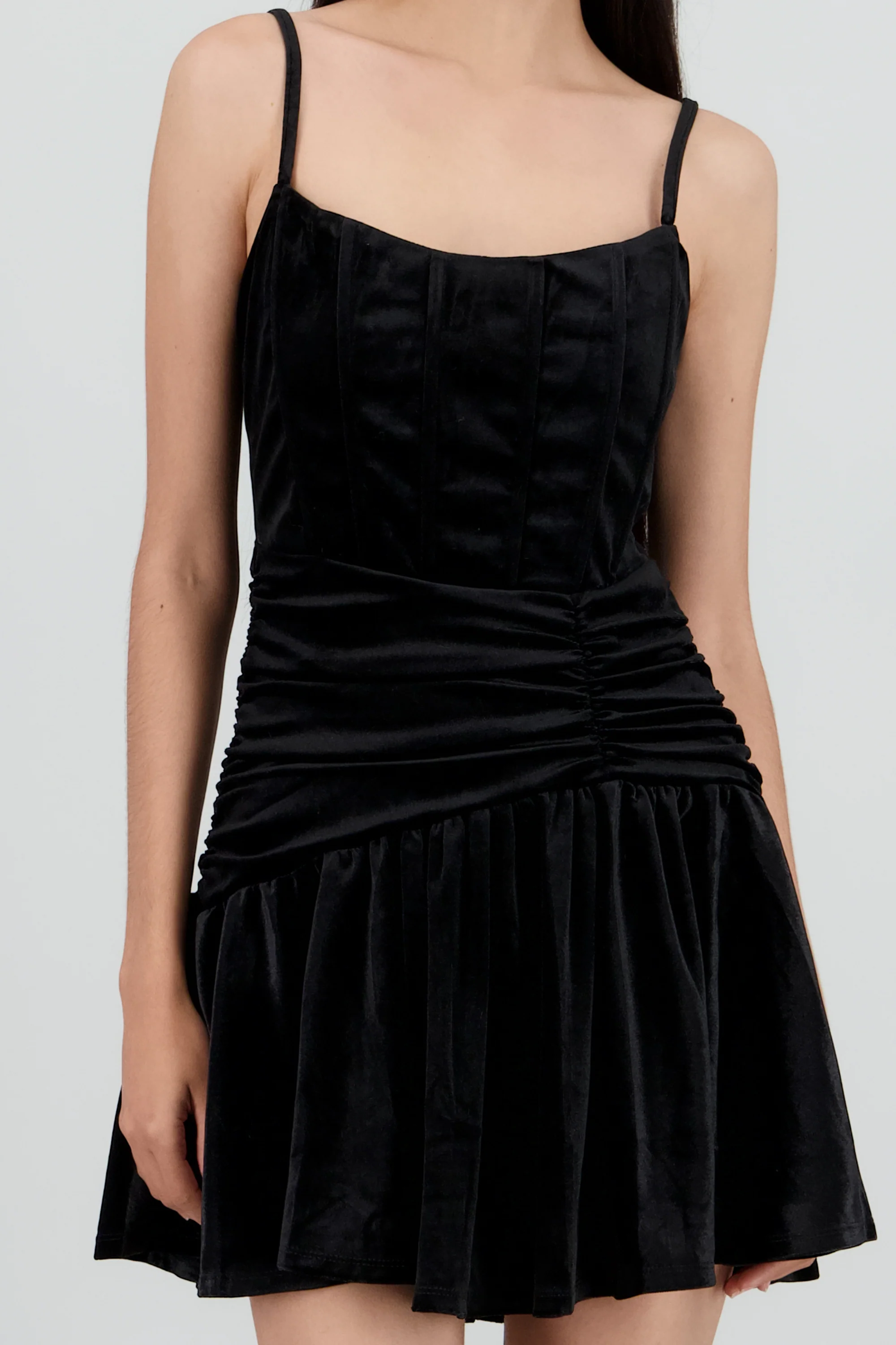 Vestido velvet detalle frunce tirantes - Image 5